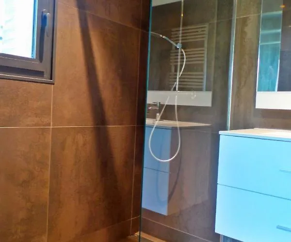 Pierre Jean 1823 빌라