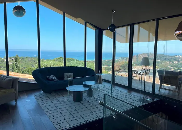 Pierre Jean 1823 Villa *