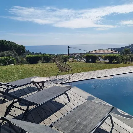 Pierre Jean 1823 Βίλα